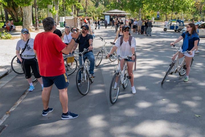 Bike tour of the historic center of Palermo with tasting
