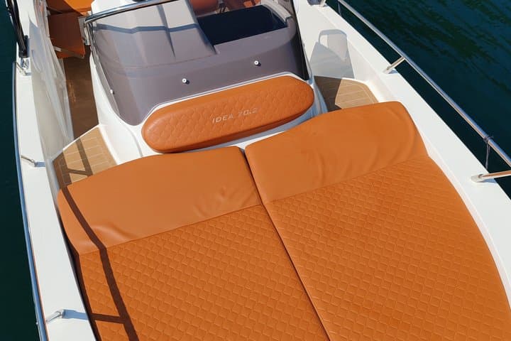 Lake Como: Private Boat Cruise with a Customizable Itinerary