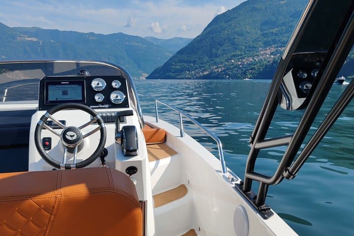 Lake Como: Private Boat Cruise with a Customizable Itinerary