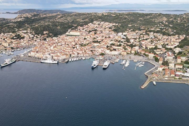 Weekend Tour through the Hidden Bays of the La Maddalena Archipelago