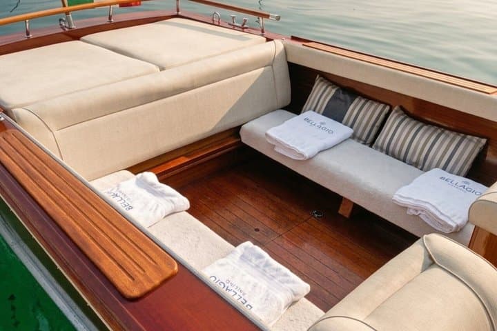 Private Lake Como Wooden Speedboat Tour with Aperitif