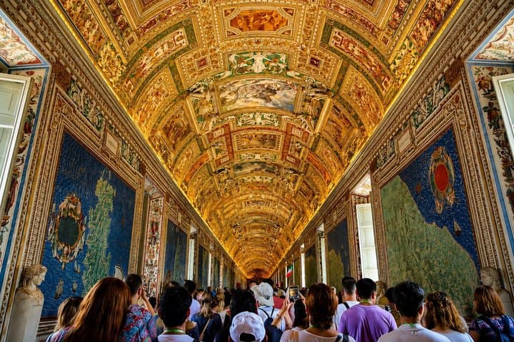 Exclusive Priority Access to the Vatican Museums Sistine Chapel