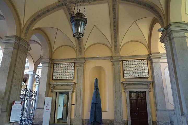 Full Tour of Bergamo Upper and Lower Towns