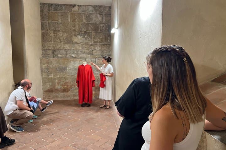 Small-Group Palazzo Vecchio Secret Passages Tour with Lunch Or "Gelato"