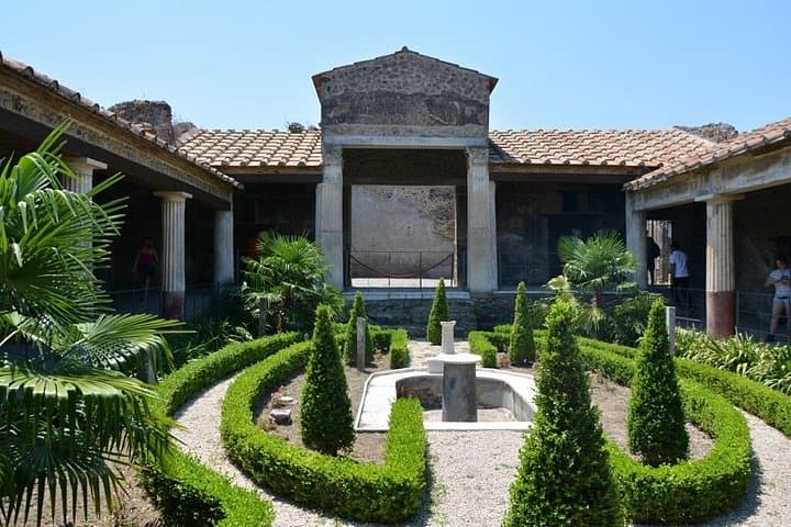 Pompeii Daily Roman Life Small-Group Tour with an Archaeologist