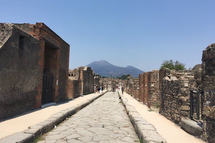 Pompeii Daily Roman Life Small-Group Tour with an Archaeologist