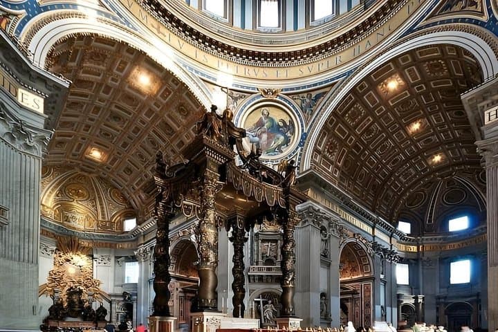 Saint Peter's Basilica Guided Tour with Access to Papal Tomb