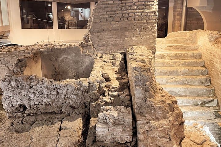 Capuchin Crypt and Underground Tour of the Trevi Fountain