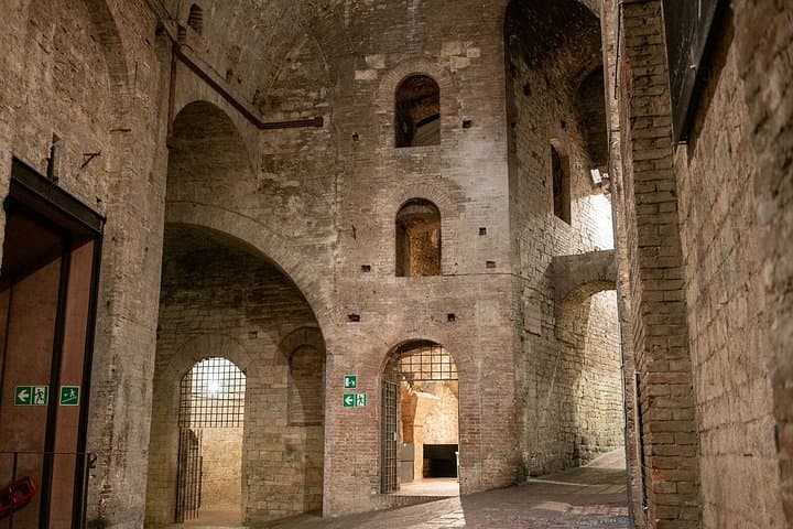 Perugia : Guided Walking Tour in the Old Town