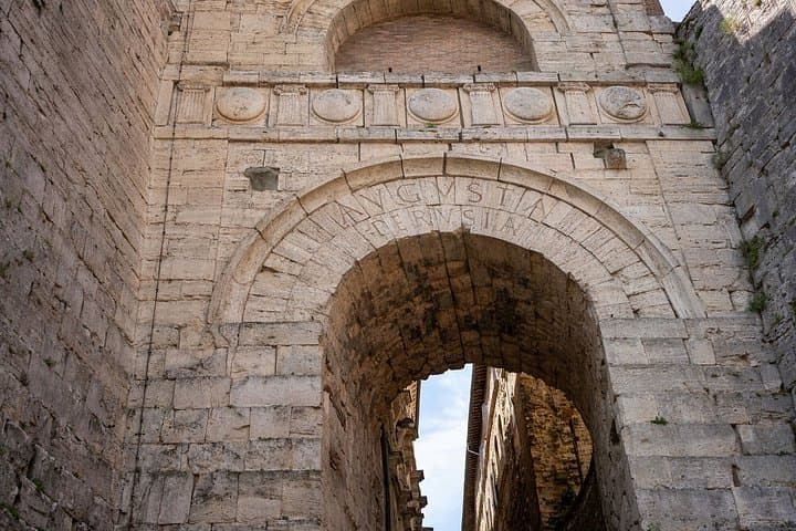 Perugia : Guided Walking Tour in the Old Town
