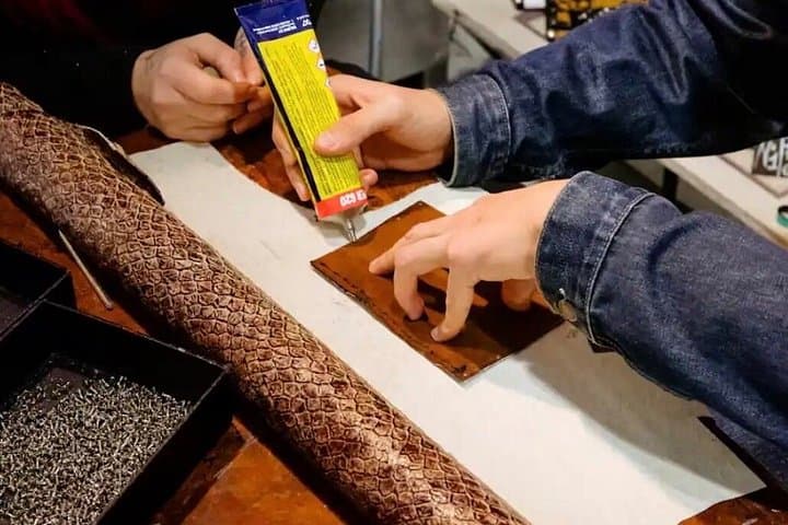 Florence Leather Wallet Workshop – 45 min