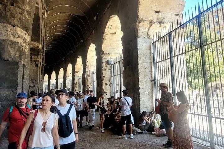 Colosseum, Roman Forum and Palatine Entrance with Audio guide