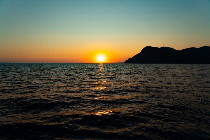 Sunset by Boat and Aperitif Cinque Terre from Monterosso