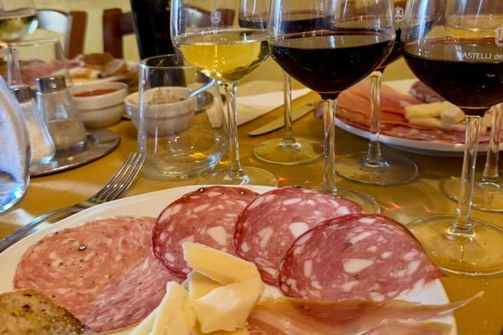 Self-Drive Vintage Fiat 500 Tour: Gourmet Lunch and Wine Tasting