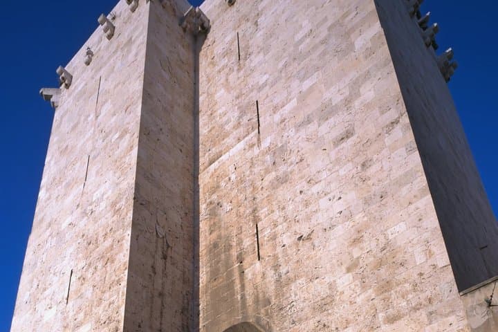Cagliari Self-Guided Walking Tour: Landmarks with Audio & Quiz