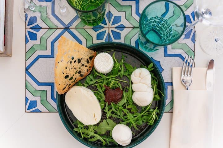 Sorrento Mozzarella Experience with Wine and Limoncello