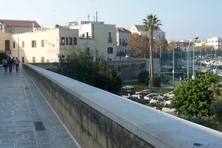 Bari Sel Guided Walking Tour Landmarks with Audio and Quiz