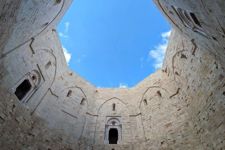 Alberobello and Castel del Monte Private Day Tour from Rome