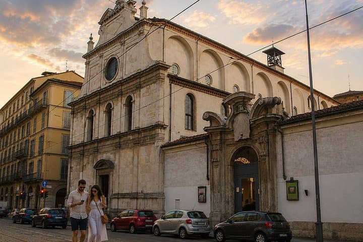 Milan Scavenger Hunt & Highlights Self-Guided Walking Tour