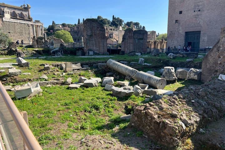 Rome: Colosseum, Roman Forum & Palatine Hill Audio Guide