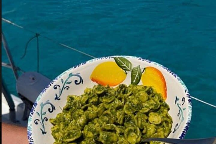 Golfo Aranci Sailing Cruise to Tavolara, lunch & Dolphin watching