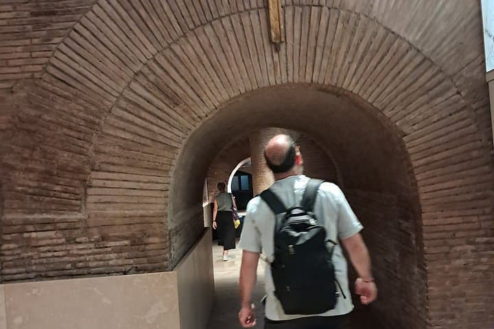 The hidden side of Pantheon exclusive tour and fast entrance