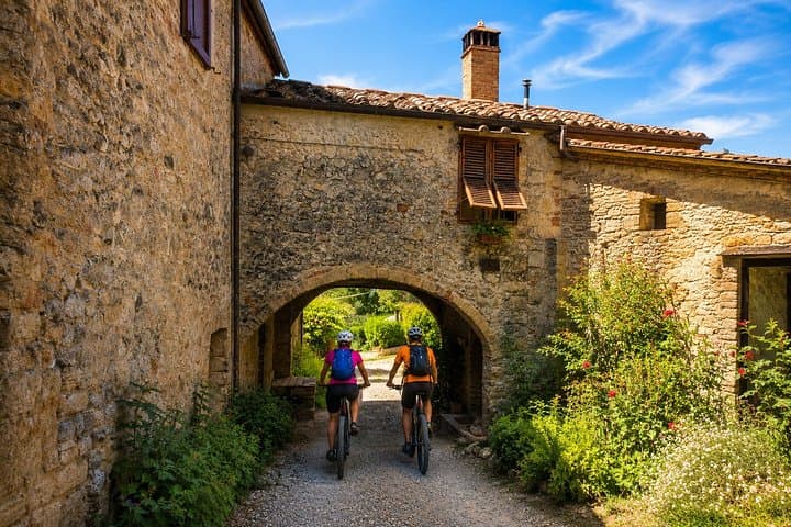 San Gimignano: eBike Tour Virtual-Guided