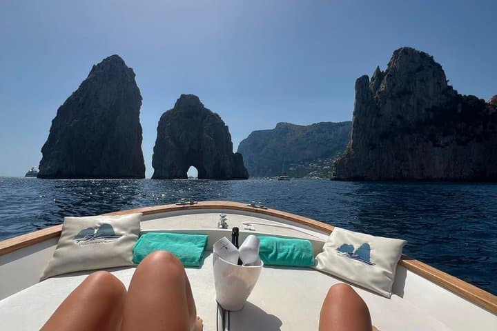 Capri Blue Grotto Tour : 3 Hours Pizza and Prosecco