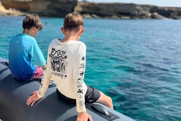 Favignana and Levanzo Boat Tour with Lunch on Board