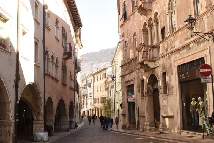 Trento Self-Guided City Walking Tour & Scavenger Hunt