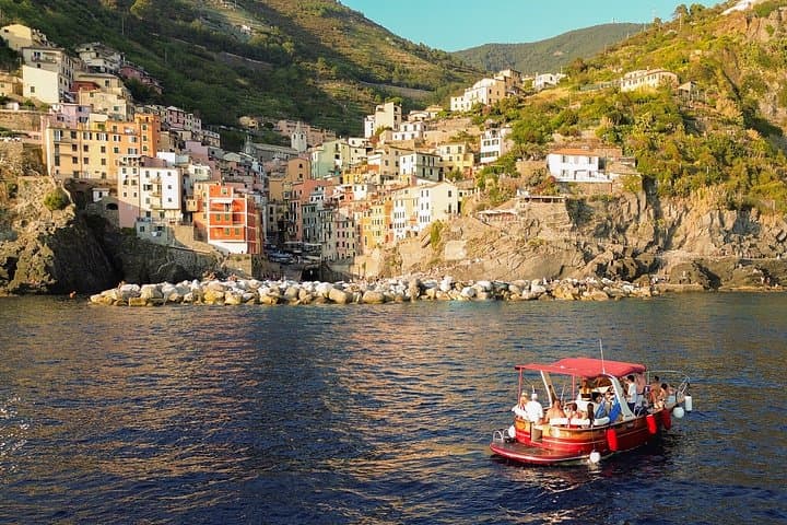 Sunset by Boat and Aperitif Cinque Terre from Monterosso