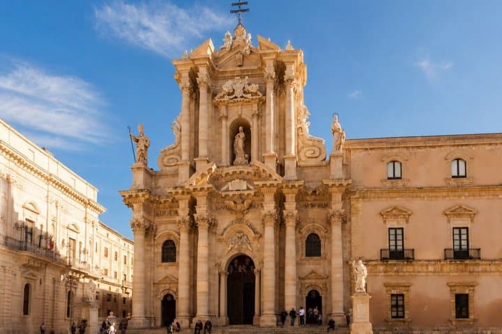 Syracuse Ortigia Scavenger Hunt & Self-Guided Walking Tour