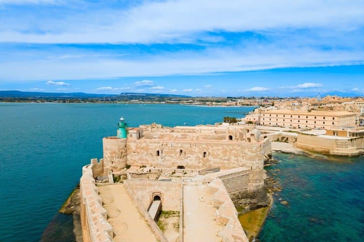 Syracuse Ortigia Scavenger Hunt & Self-Guided Walking Tour