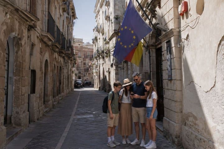 Syracuse Ortigia Scavenger Hunt & Self-Guided Walking Tour