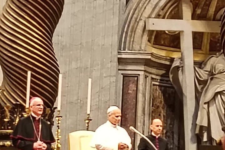 Vatican: Papal Audience with Pope Leo XIV – Reserved Spot & Guide