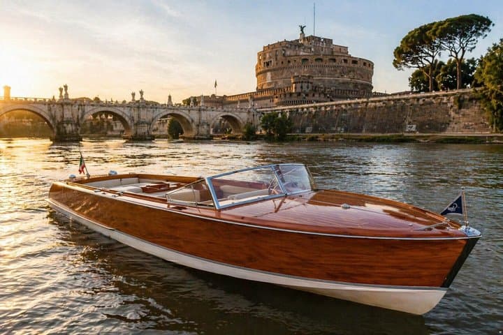 Rome Private Luxury Vintage Boat Cruise on the Tiber River