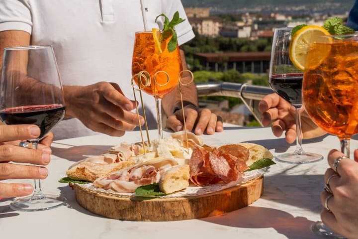 Guided Tour of Pompeii with Optional Tasting Experience onsite