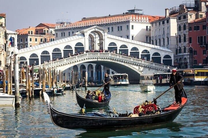 8 Day Rome, Florence, Pisa, Siena, Venice Tour with Food & Wine