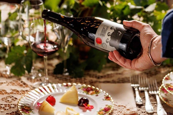 From Rome to the countryside: Private 3-Hour Wine Tasting Tour