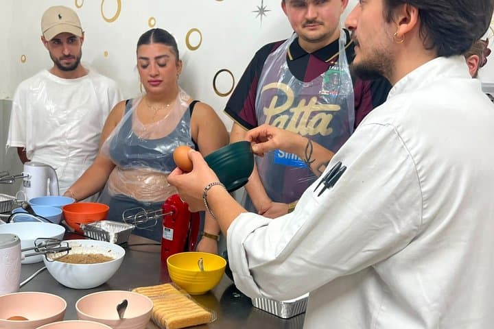 Naples Official Pizza Making Class & Tiramisu Cooking class