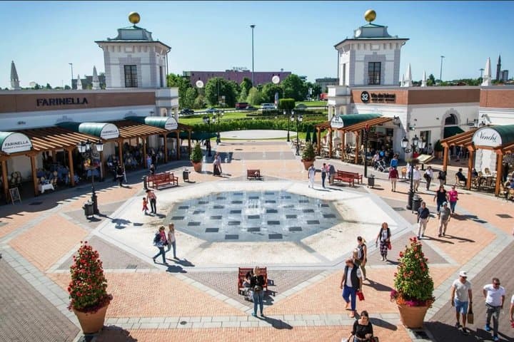 Venice to Noventa di Piave Outlet: Outlet Shopping Shuttle