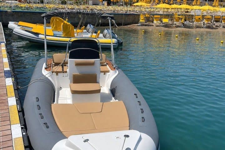Boat and dinghy rental in Amalfi Coast Without Skipper