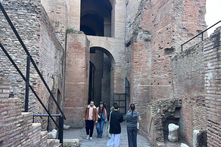 Roman Forum Pass with Domus Tiberiana Private Tour