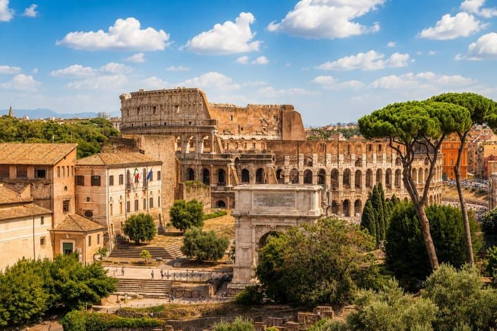 Rome: Colosseum, Roman Forum and Palatine Hill Guided Tour