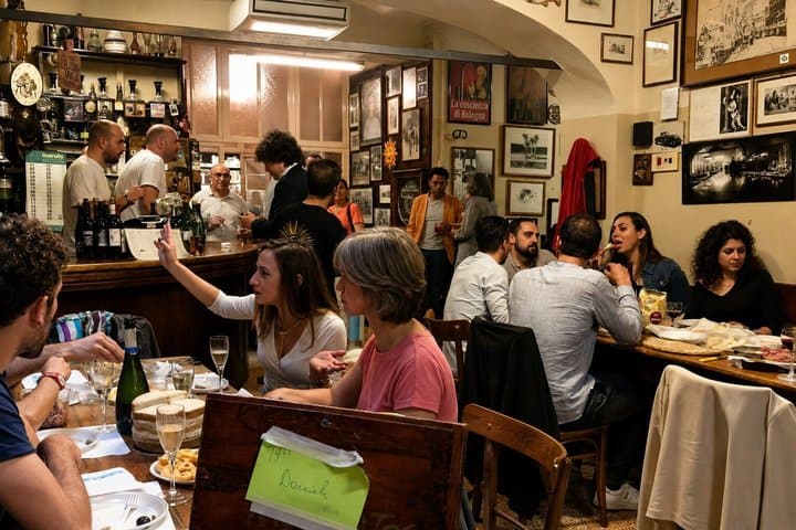 Bologna Street Food Walk: 2-hour Food Tour with all included!