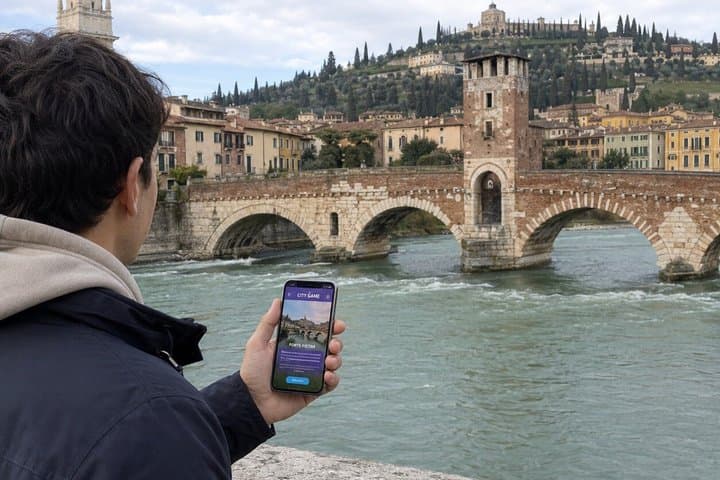 Secrets of Verona: Self-Guided Scavenger Hunt & Walking Tour