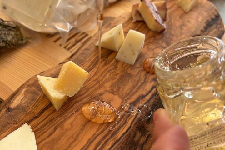 Assisi Wine and Local Food Tasting Experience