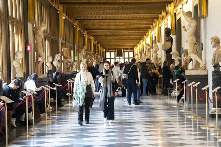 Uffizi Gallery Reserved Entry Ticket with Audio Guide App