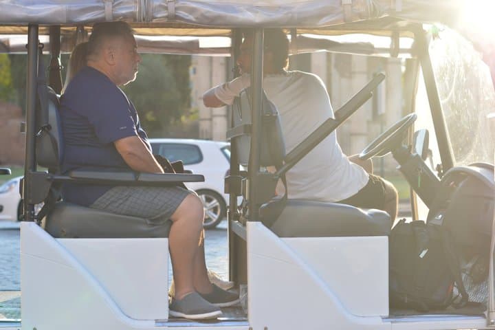 Rome Sunrise Golf Cart Tour with Breakfast