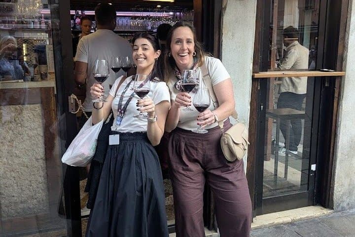 Eat, Drink, Repeat: Venice Food Tour with 10 Tastings and 6 Wines